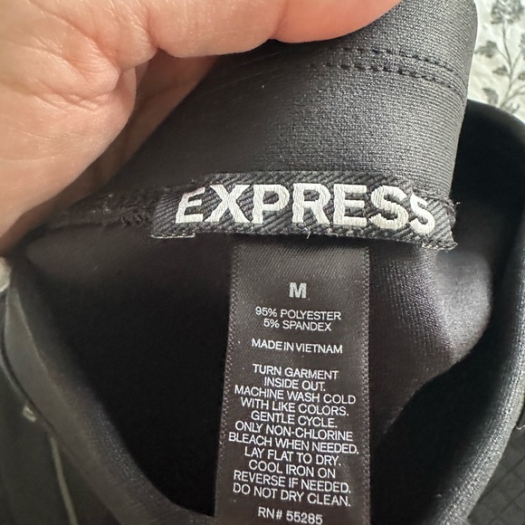Express women moto leggings size M - Picture 3 of 4